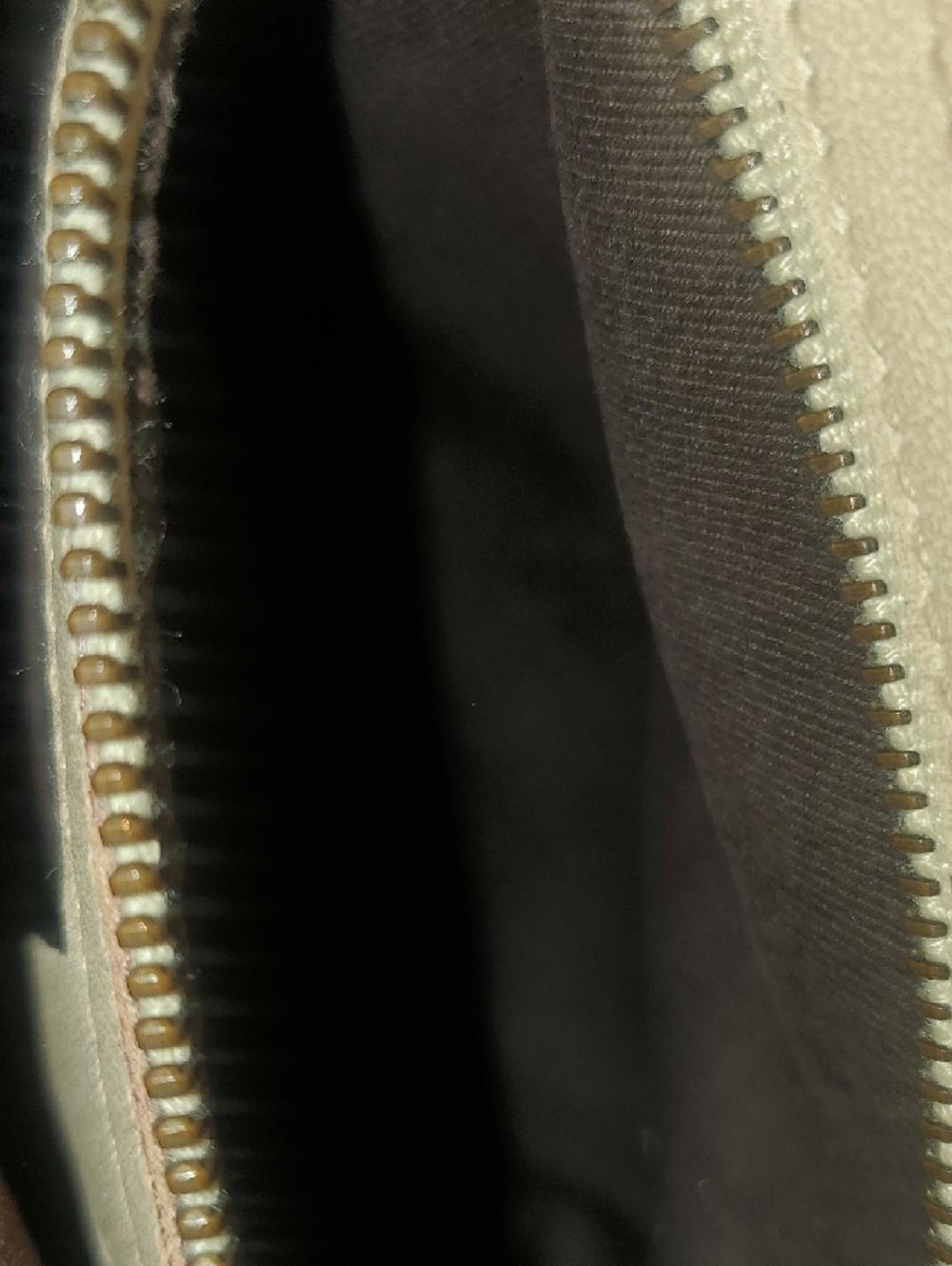 Gucci Beige and Brown GG Canvas Drawstring Tote with Braided Handles - Picture 15 of 16